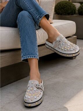 Gianni Bini Women Cream Studded Clog Mule Gold Silver Stud Buckle Size 9 NWT